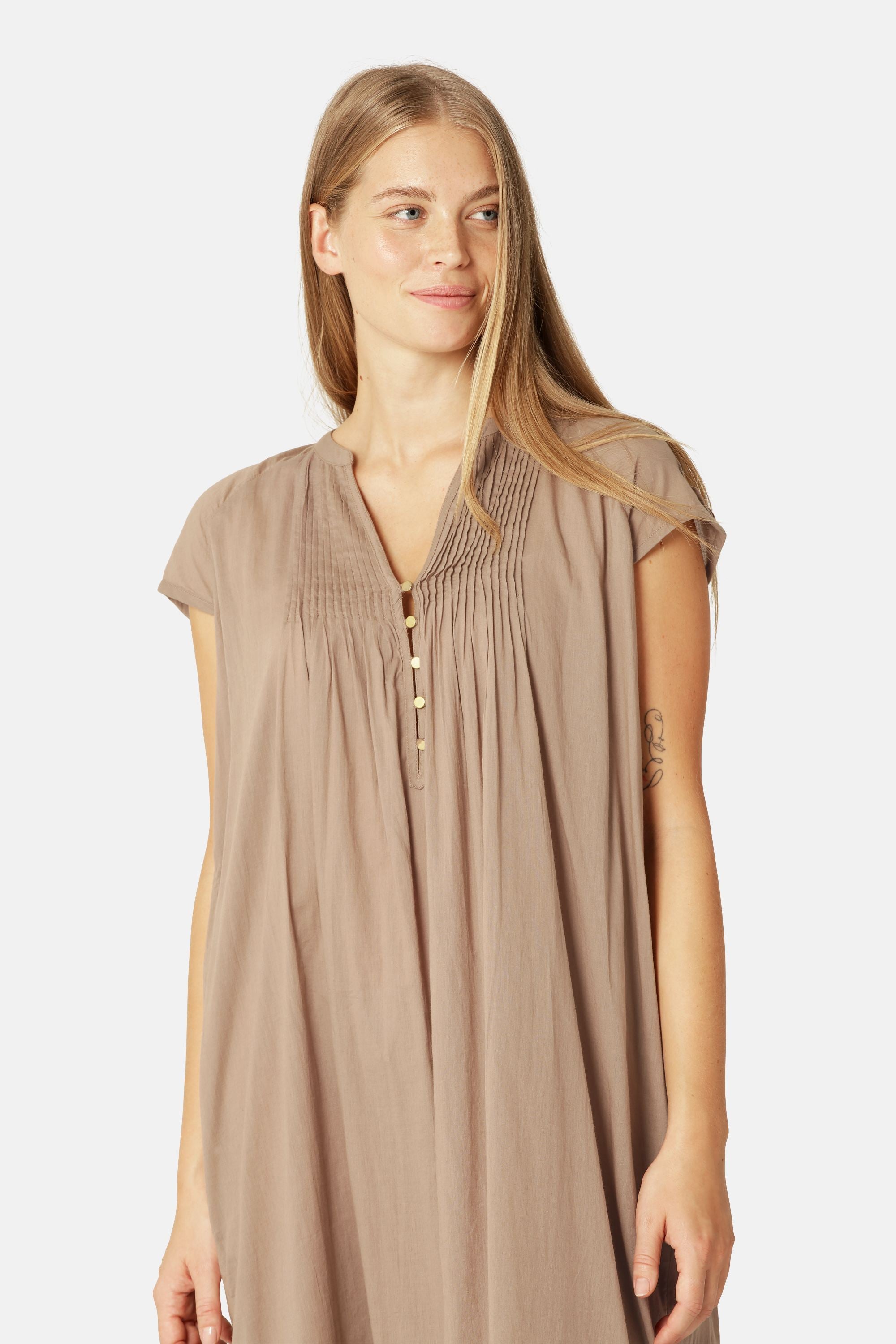 Langes Kleid mit Kurzen Ärmeln - Greige